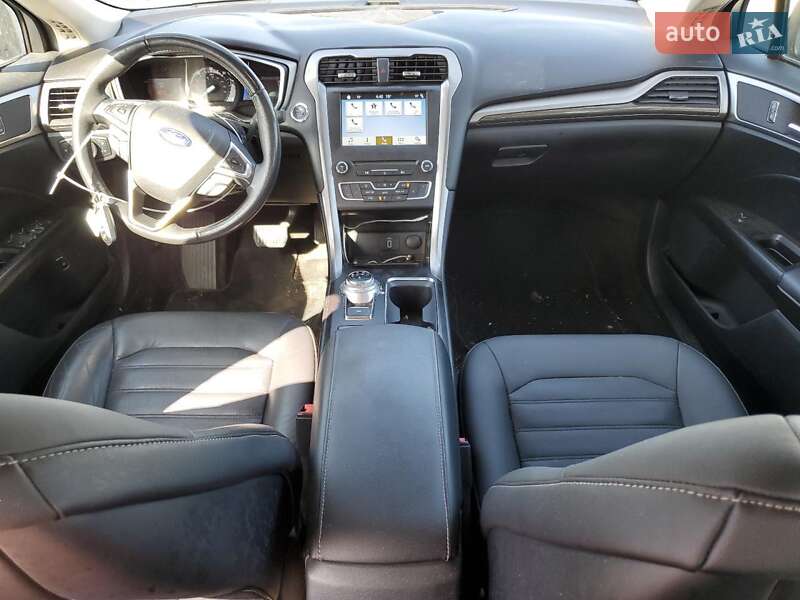 Седан Ford Fusion 2017 в Львове