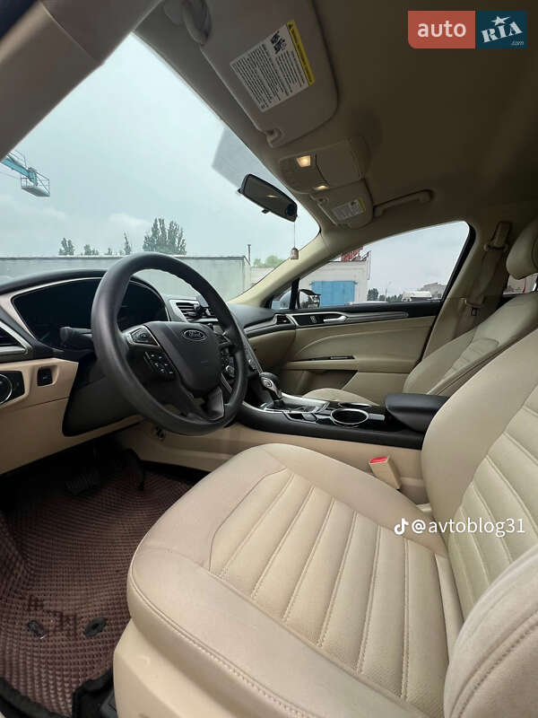 Седан Ford Fusion 2013 в Черкассах