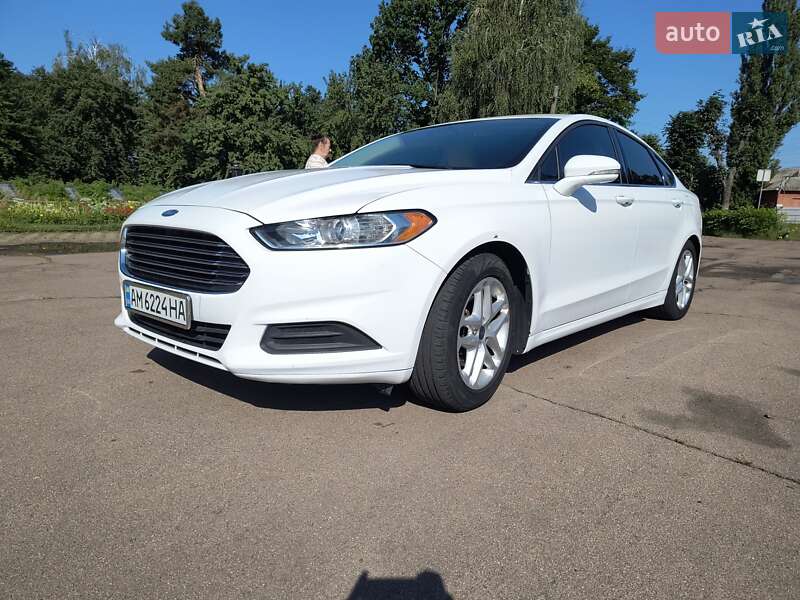 Ford Fusion 2015