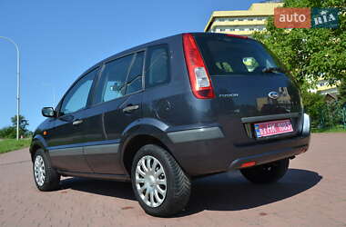 Хэтчбек Ford Fusion 2009 в 