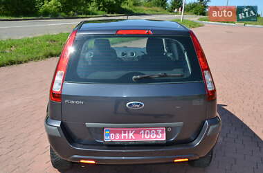 Хэтчбек Ford Fusion 2009 в 