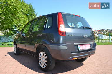 Хэтчбек Ford Fusion 2009 в 