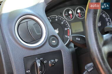 Хэтчбек Ford Fusion 2009 в 