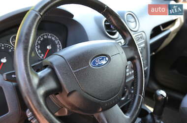 Хэтчбек Ford Fusion 2009 в 