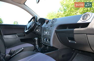 Хэтчбек Ford Fusion 2009 в 