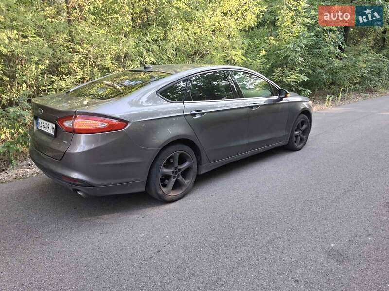 Седан Ford Fusion 2013 в Днепре