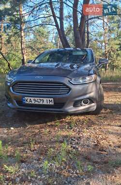 Седан Ford Fusion 2013 в 