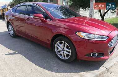 Седан Ford Fusion 2015 в 