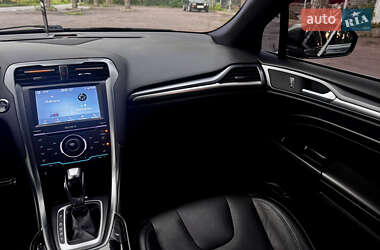 Седан Ford Fusion 2014 в 
