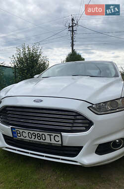 Седан Ford Fusion 2016 в Львове