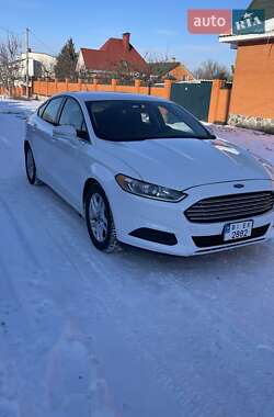 Седан Ford Fusion 2013 в 
