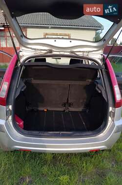 Хэтчбек Ford Fusion 2006 в 