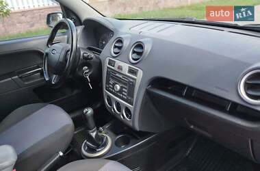 Хэтчбек Ford Fusion 2008 в 