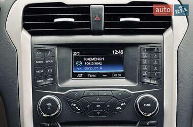 Седан Ford Fusion 2014 в 
