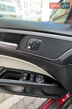 Седан Ford Fusion 2014 в 
