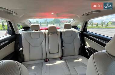 Седан Ford Fusion 2014 в 
