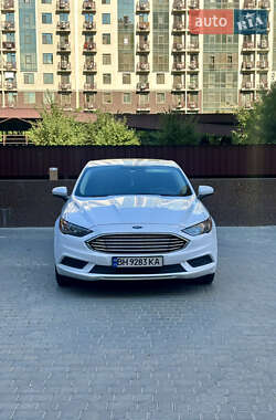Седан Ford Fusion 2017 в 