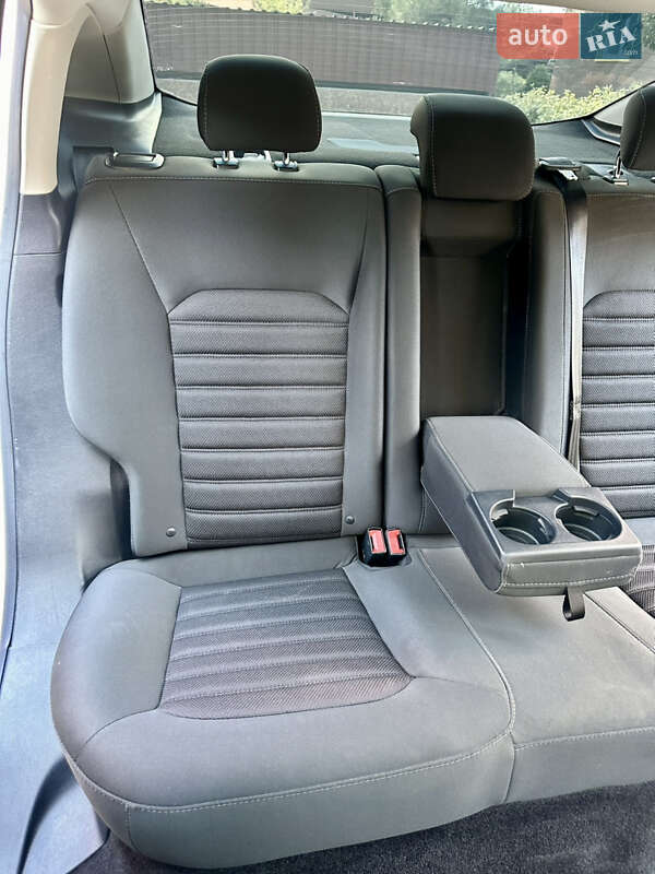 Седан Ford Fusion 2017 в Одессе