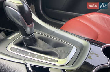 Седан Ford Fusion 2014 в 
