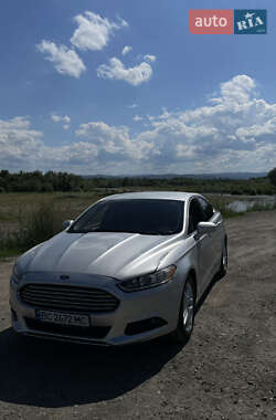 Седан Ford Fusion 2015 в Стрые