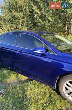 Седан Ford Fusion 2014 в 
