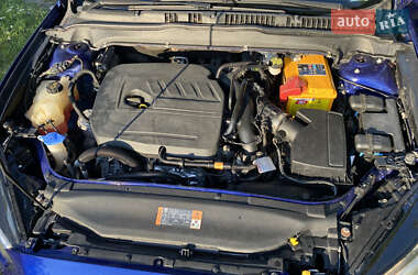 Седан Ford Fusion 2014 в 