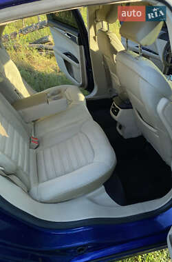 Седан Ford Fusion 2014 в 