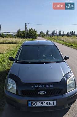 Хэтчбек Ford Fusion 2005 в 