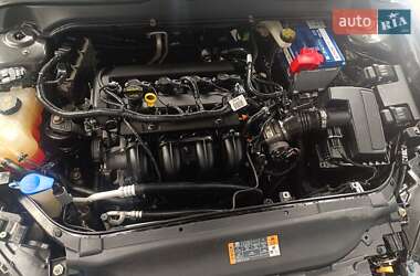 Седан Ford Fusion 2015 в 