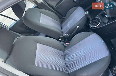 Хэтчбек Ford Fusion 2011 в 
