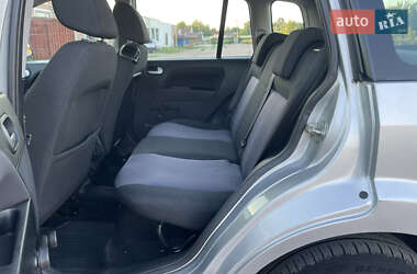Хэтчбек Ford Fusion 2011 в 