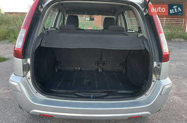 Хэтчбек Ford Fusion 2011 в 