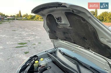 Хэтчбек Ford Fusion 2011 в 
