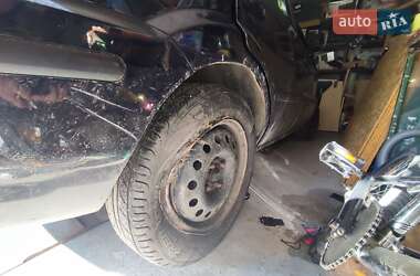 Хэтчбек Ford Fusion 2003 в 