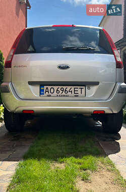 Хэтчбек Ford Fusion 2008 в 