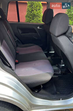 Хэтчбек Ford Fusion 2008 в 