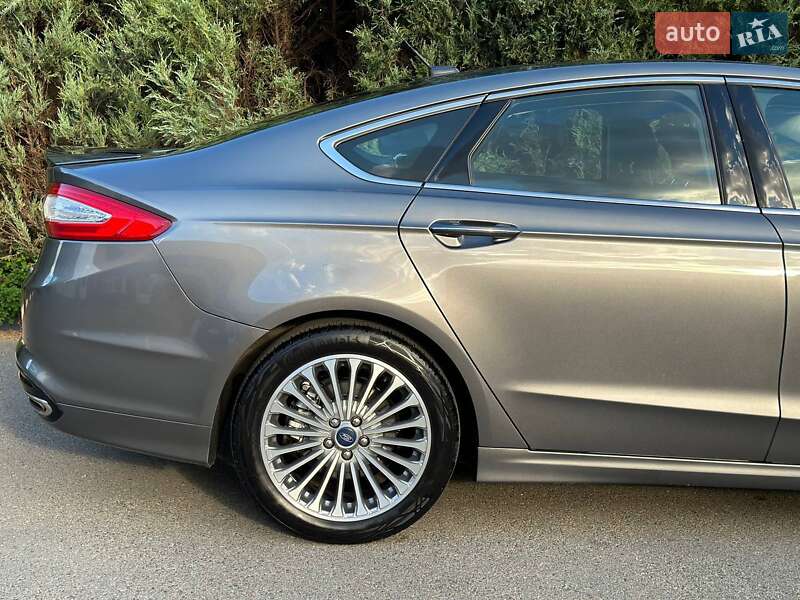 Седан Ford Fusion 2014 в Славянске