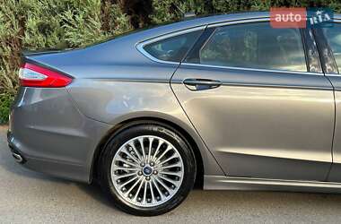 Седан Ford Fusion 2014 в 