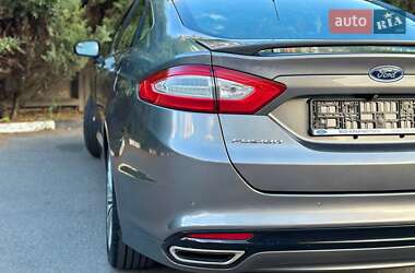 Седан Ford Fusion 2014 в 