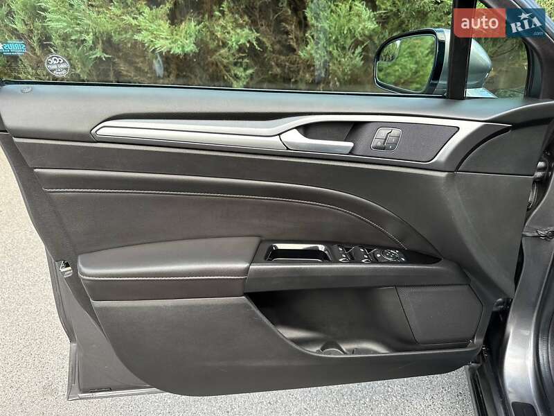 Седан Ford Fusion 2014 в Славянске