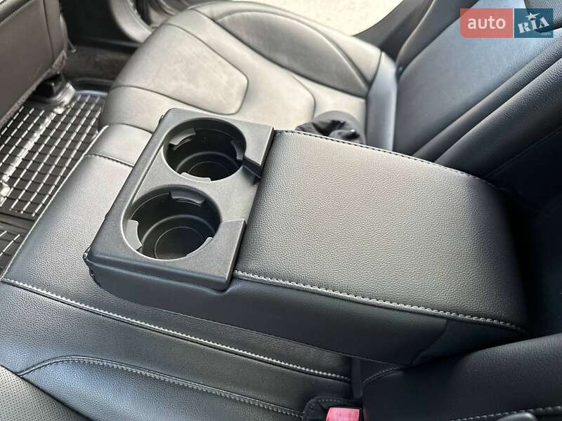 Седан Ford Fusion 2014 в Славянске