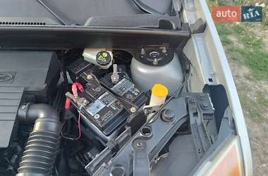 Хэтчбек Ford Fusion 2006 в 