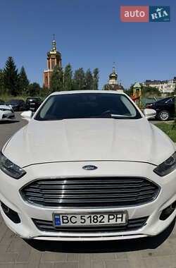 Седан Ford Fusion 2014 в 