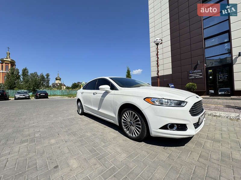Седан Ford Fusion 2014 в Луцке