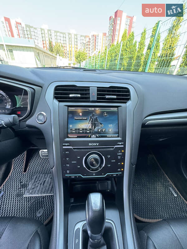 Седан Ford Fusion 2014 в Луцке