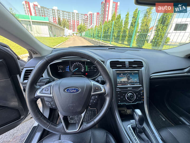 Седан Ford Fusion 2014 в Луцке