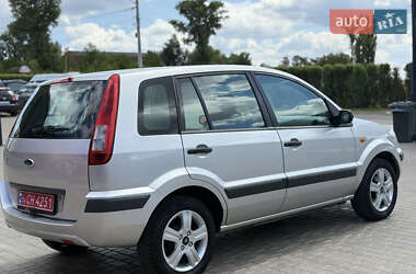 Хэтчбек Ford Fusion 2008 в 