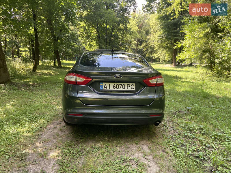 Седан Ford Fusion 2014 в Яготине