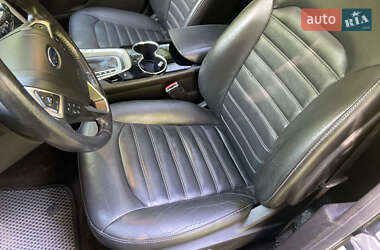 Седан Ford Fusion 2014 в 