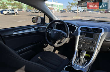 Седан Ford Fusion 2014 в 